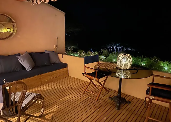 Appartement Vue Mer, Accès Privé Plage, Piscine